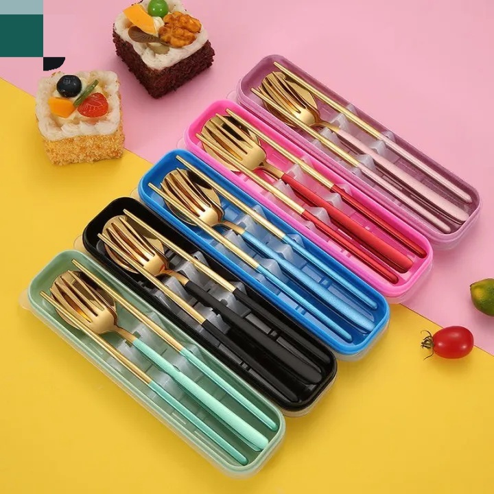 ست قاشق، چنگال و چاپ‌استیک استیل طلایی – رنگ ثابت، جعبه‌دار